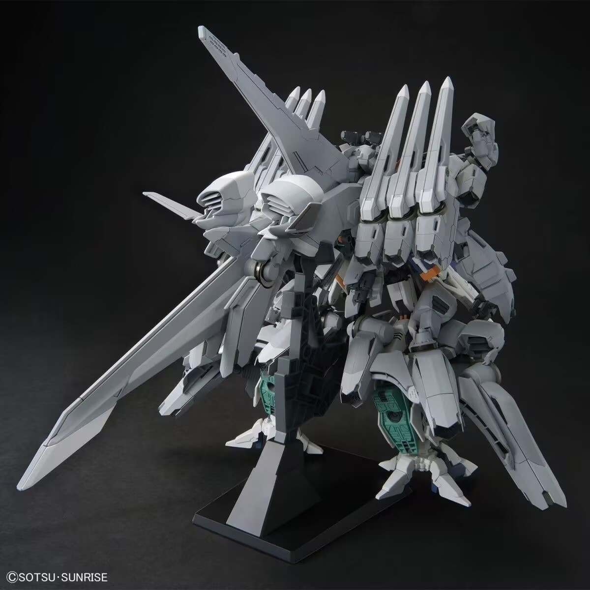 En stock. Kit de construcción  - Bandai Gundam Hg reseña y precio